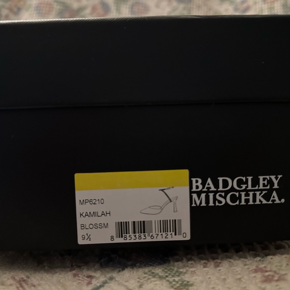 Badgley Mischka Women's Kamilah Pointed Ankle Strap High Heel Sandals - Picture 8 of 9